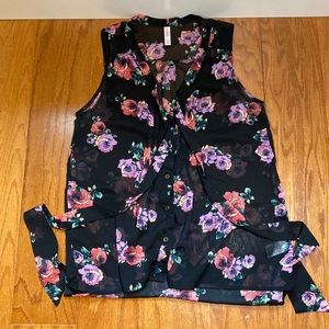 NWOT Floral Blouse
